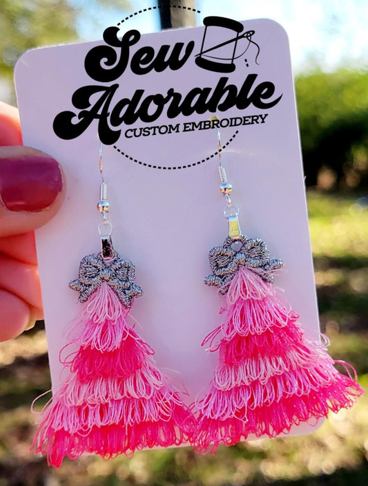 FSL Fringe Christmas Tree