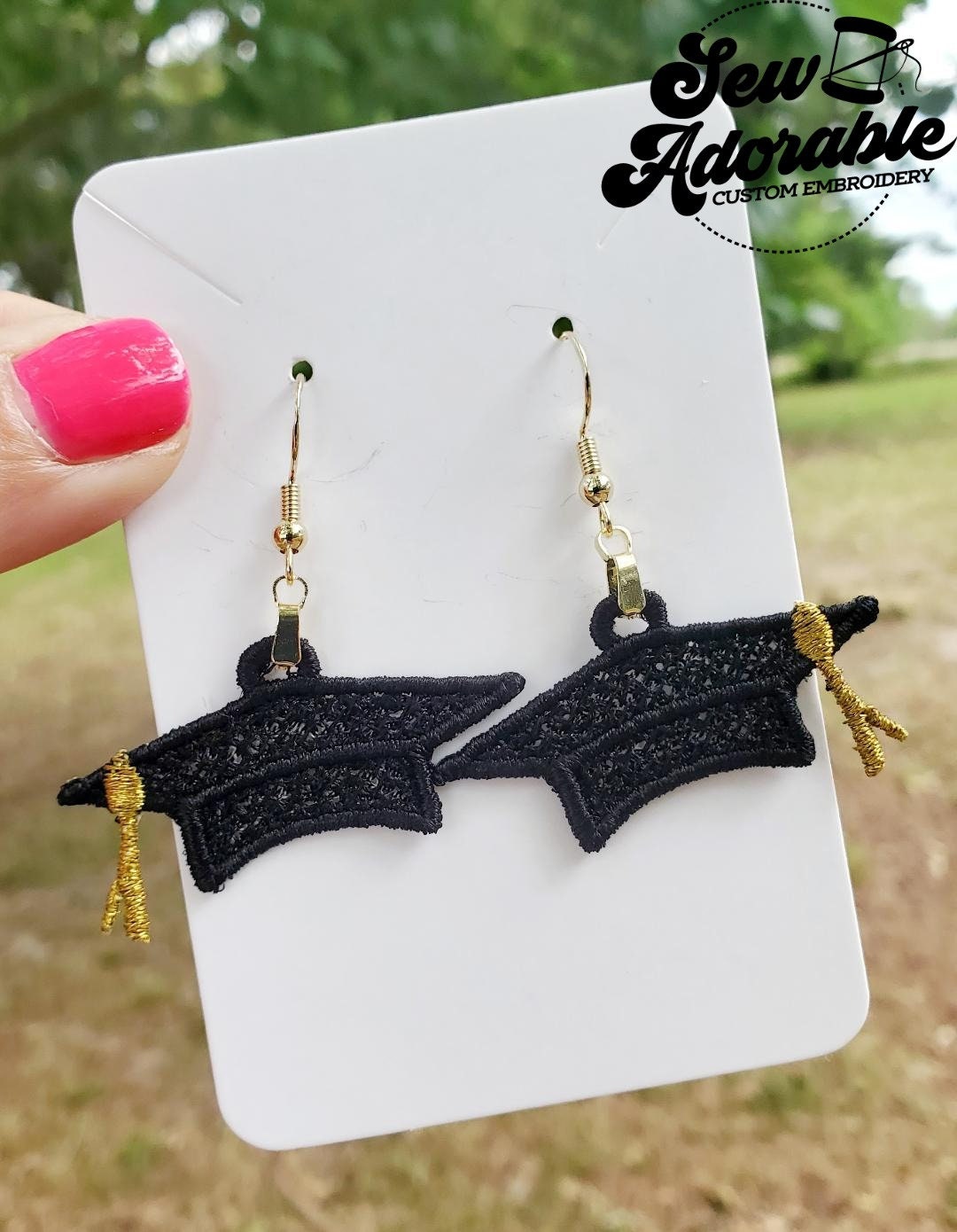 FSL Graduation Cap Earrings - Digital Design - Machine Embroidery - Freestanding Lace